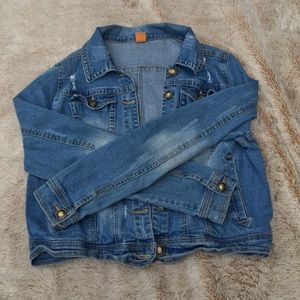 distressed denim jacket ☾